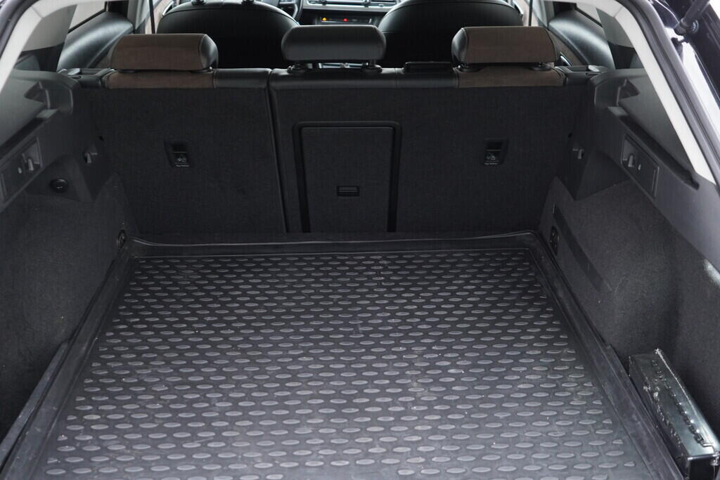 OV190V08958_38.webp_LEON ST X-perience 4Drive 1.8 TSI 132 kW automat