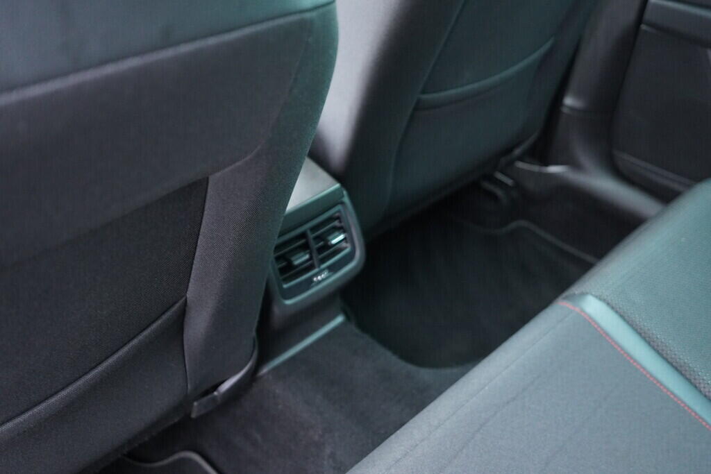 OV190V08959_37.webp_LEON FR 1.4 TSI 110 kW automat