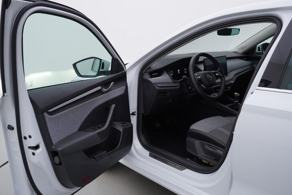 OV190V08963_18.webp_OCTAVIA Top Selection 1.5 TSI 110 kW manuál, DPH