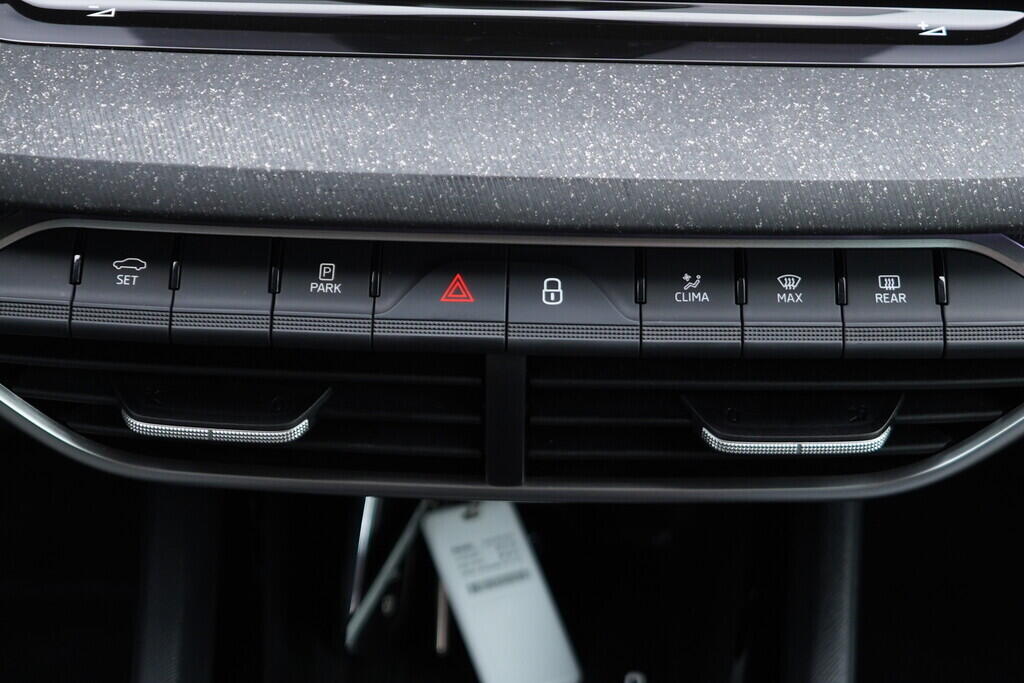 OV190V08963_34.webp_OCTAVIA Top Selection 1.5 TSI 110 kW manuál, DPH