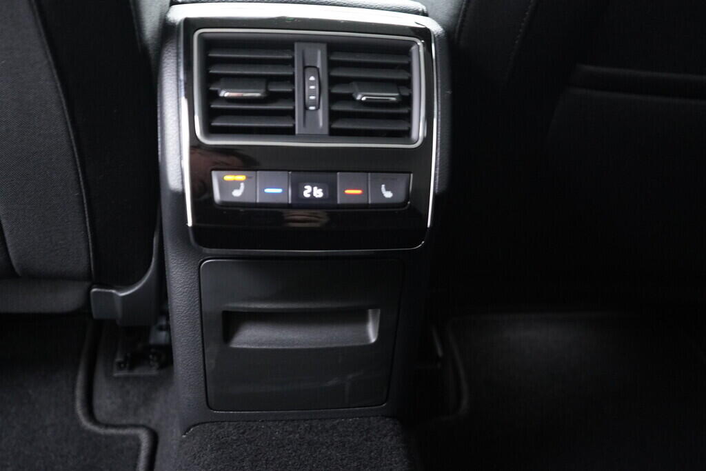 OV190V08968_38.webp_SUPERB Style 2.0 TSI 200 kW automat, DPH