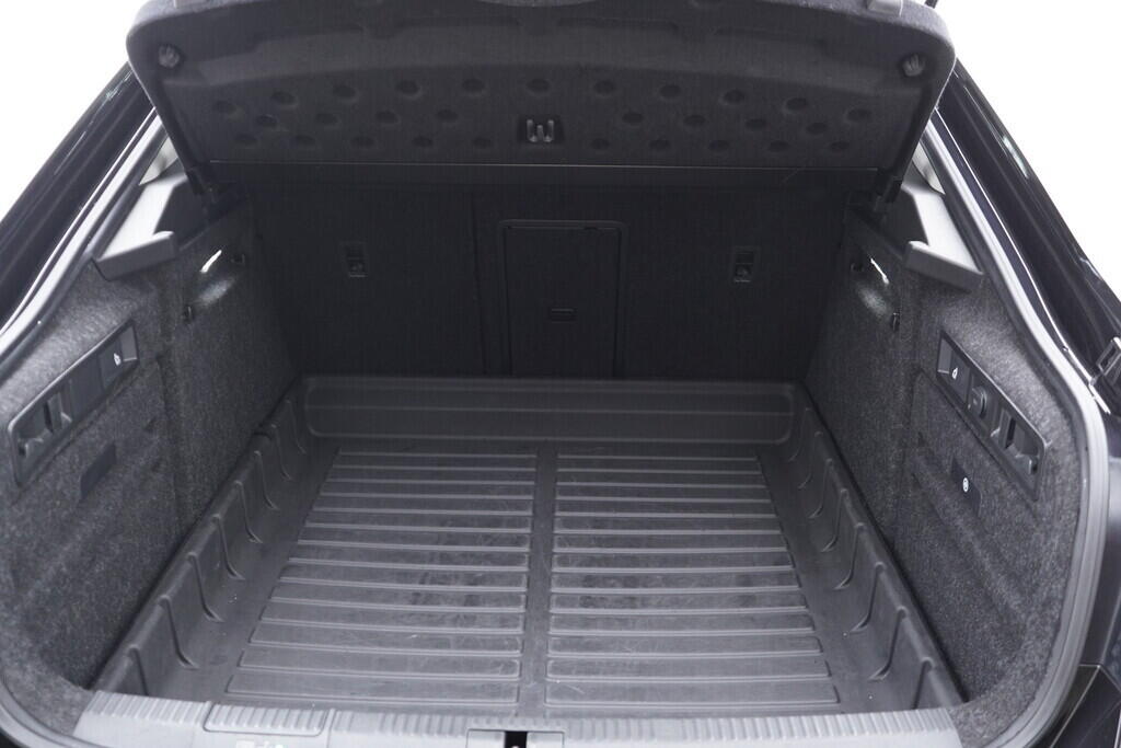 OV190V08968_40.webp_SUPERB Style 2.0 TSI 200 kW automat, DPH