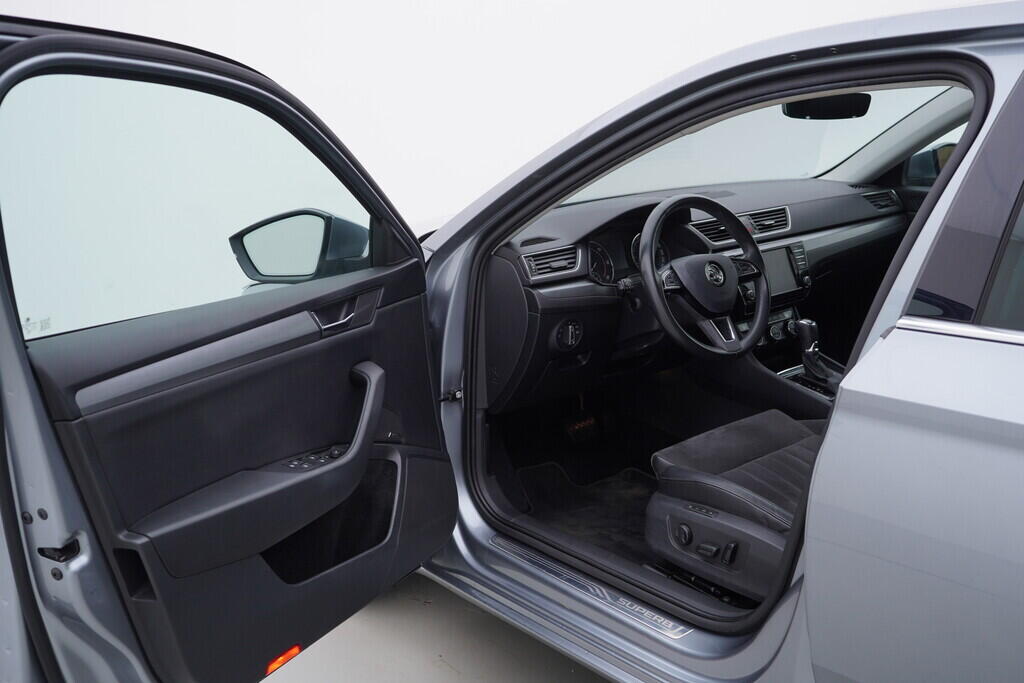 OV190V08974_18.webp_SUPERB Style 2.0 TDI 110 kW automat, DPH