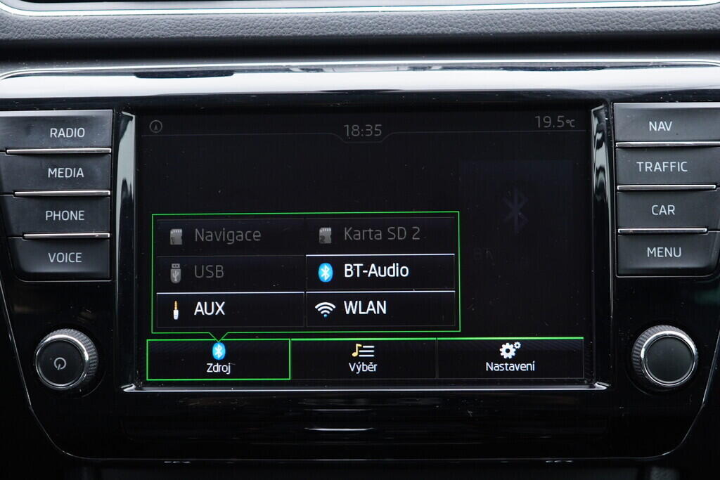 OV190V08974_32.webp_SUPERB Style 2.0 TDI 110 kW automat, DPH