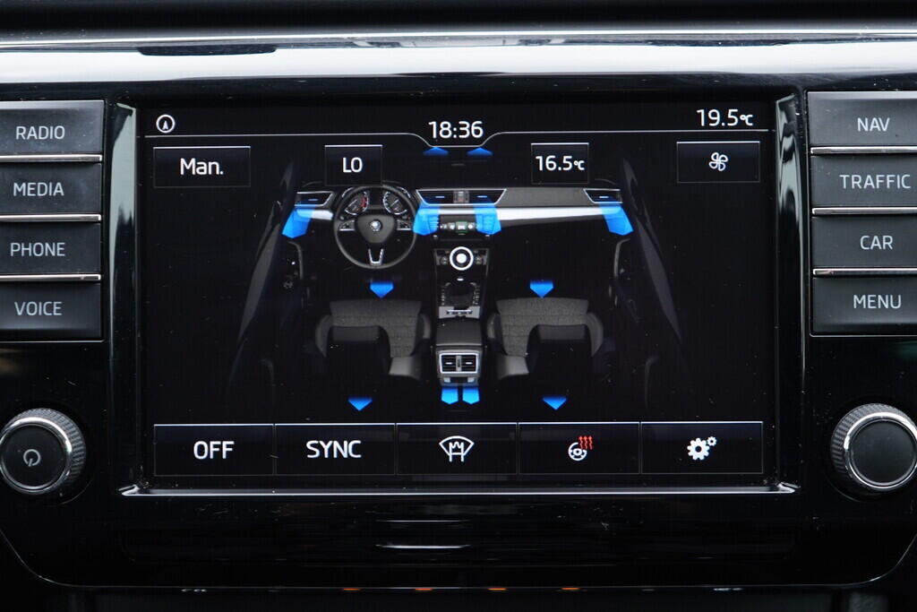 OV190V08974_33.webp_SUPERB Style 2.0 TDI 110 kW automat, DPH