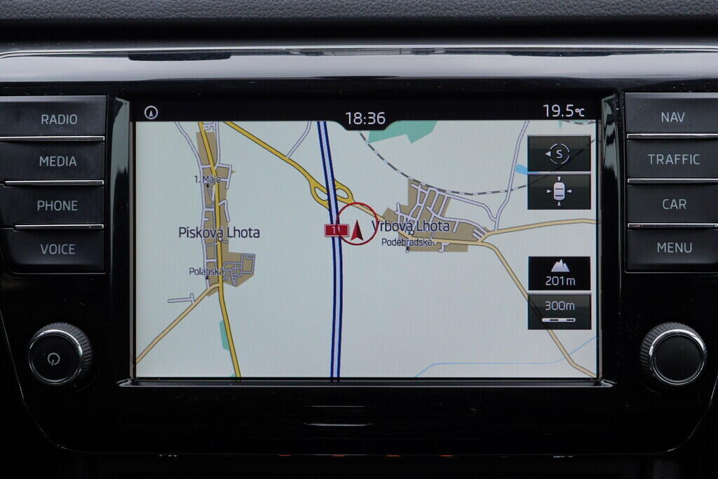 OV190V08974_34.webp_SUPERB Style 2.0 TDI 110 kW automat, DPH