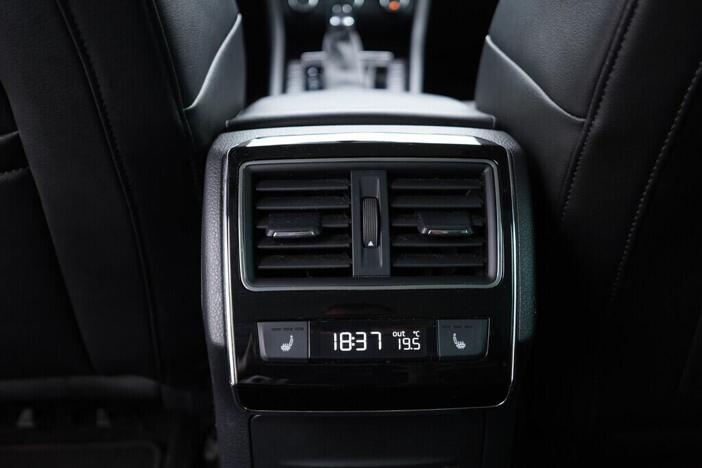 OV190V08974_39.webp_SUPERB Style 2.0 TDI 110 kW automat, DPH