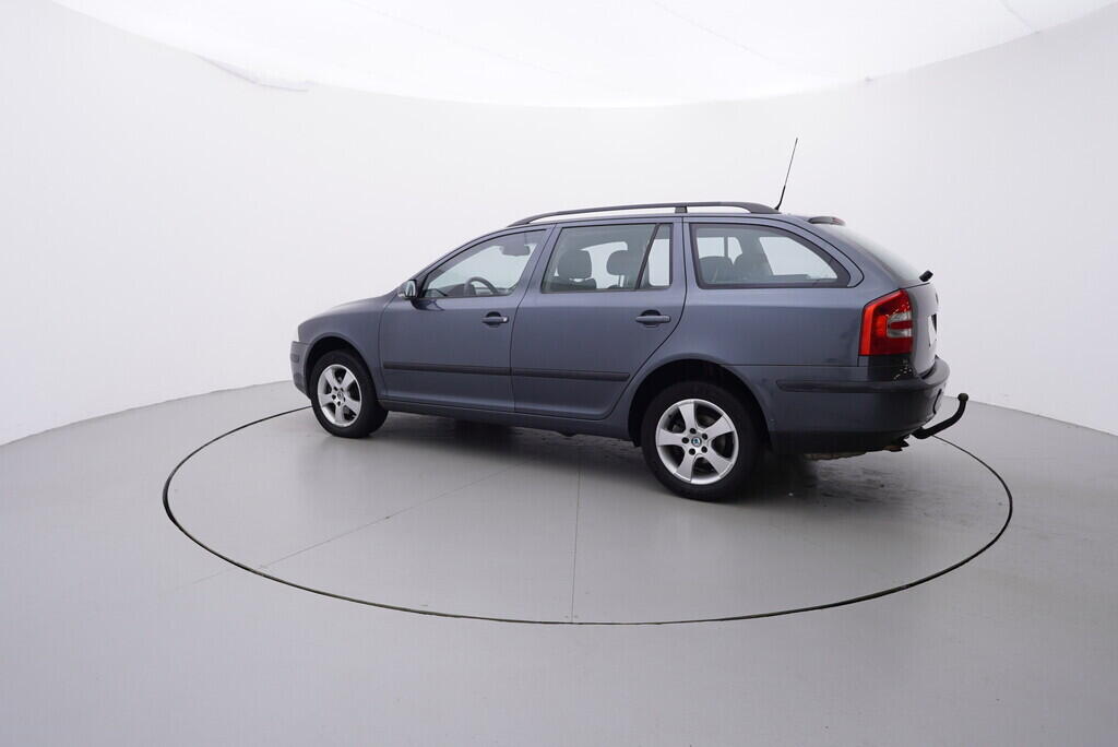 OV190V08977_12.webp_OCTAVIA Elegance 2.0 TDI 103 kW manuál