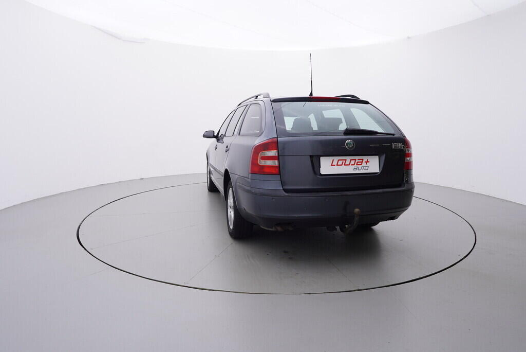 OV190V08977_13.webp_OCTAVIA Elegance 2.0 TDI 103 kW manuál