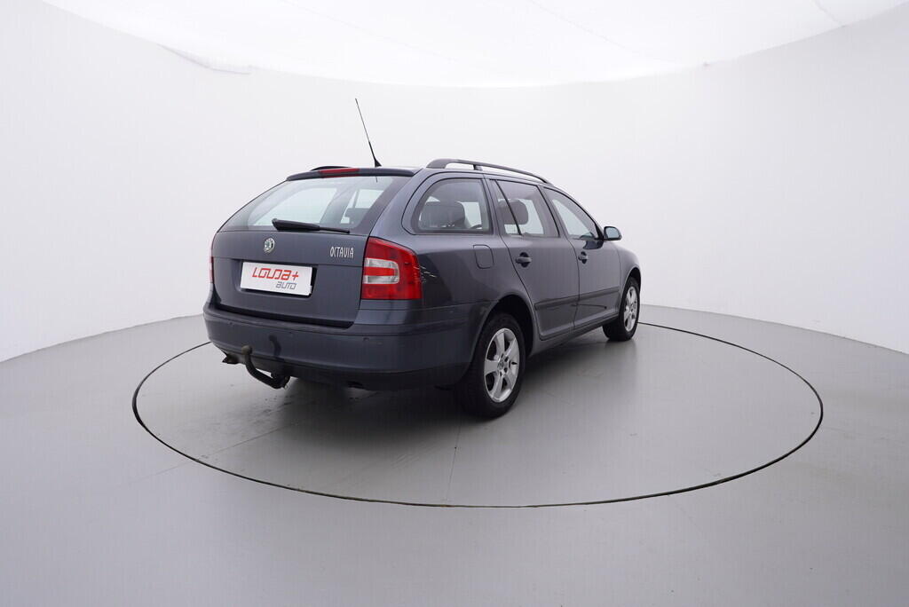 OV190V08977_14.webp_OCTAVIA Elegance 2.0 TDI 103 kW manuál