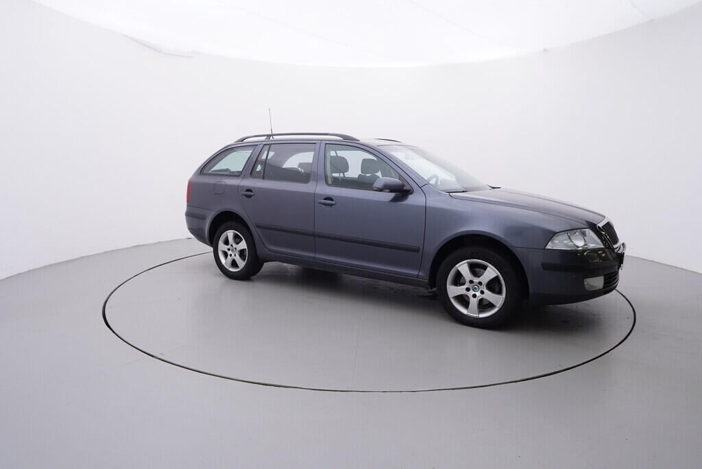 OV190V08977_16.webp_OCTAVIA Elegance 2.0 TDI 103 kW manuál