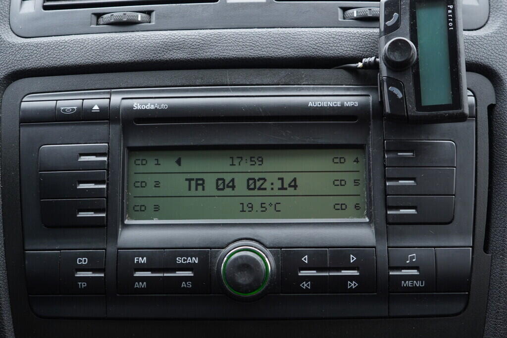 OV190V08977_28.webp_OCTAVIA Elegance 2.0 TDI 103 kW manuál