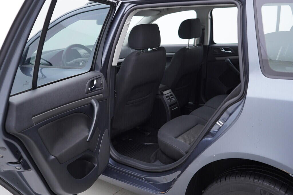 OV190V08977_31.webp_OCTAVIA Elegance 2.0 TDI 103 kW manuál