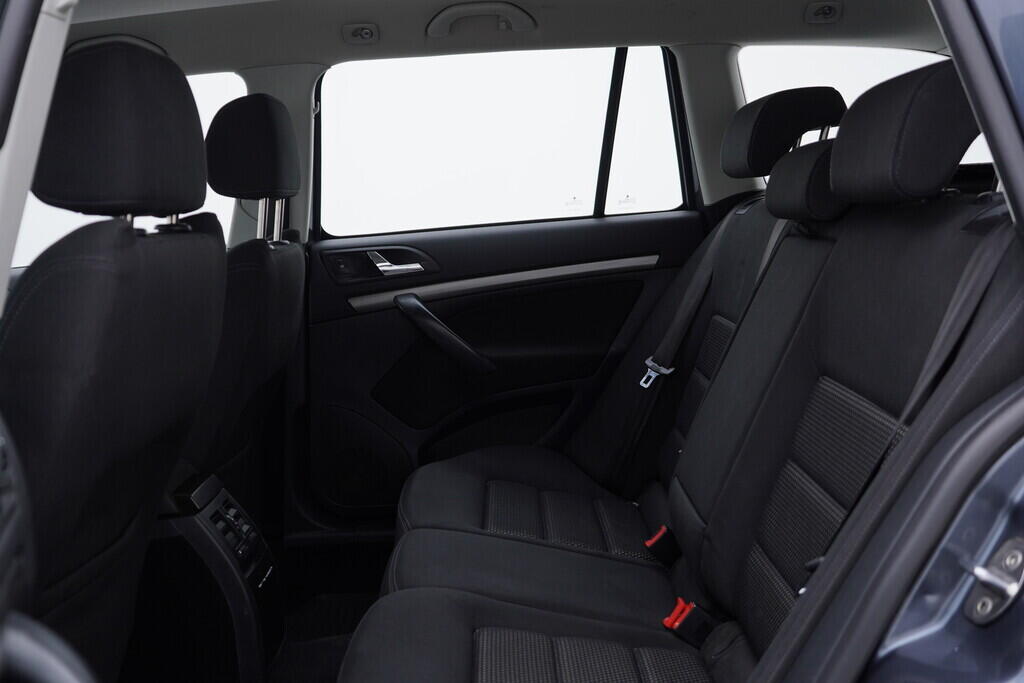 OV190V08977_33.webp_OCTAVIA Elegance 2.0 TDI 103 kW manuál