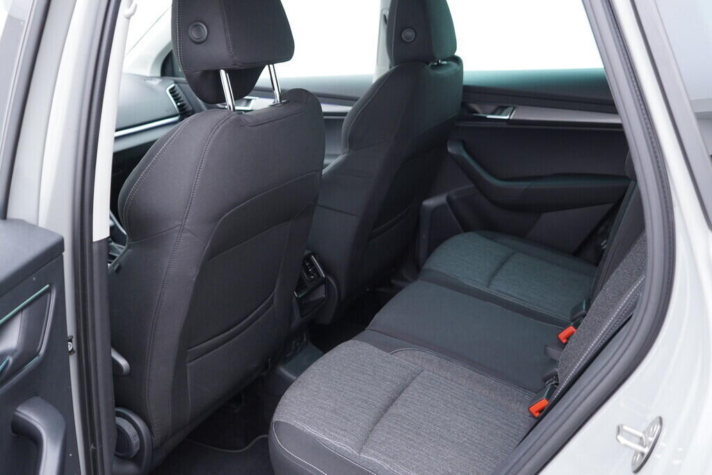 OV190V08978_36.webp_KAROQ Style 1.5 TSI 110 kW automat, DPH