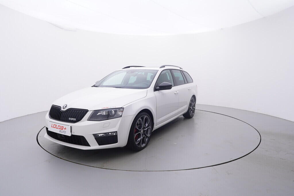 OV190V08979_10.webp_OCTAVIA RS 2.0 TSI 162 kW automat