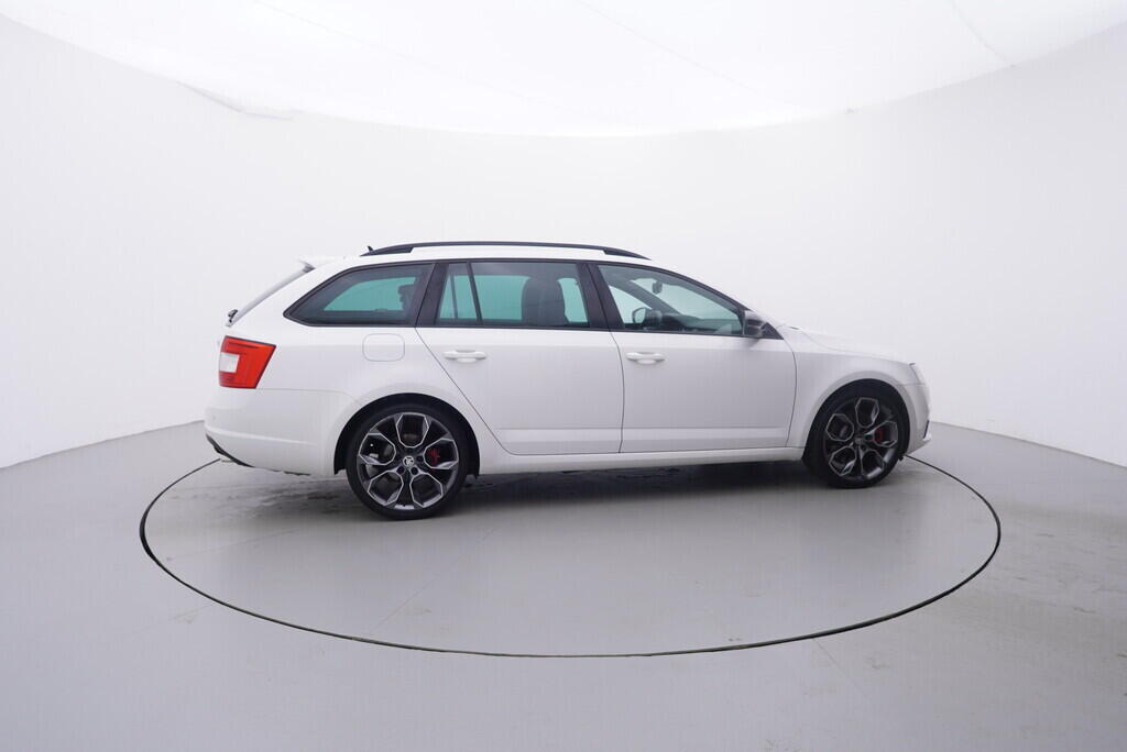 OV190V08979_15.webp_OCTAVIA RS 2.0 TSI 162 kW automat