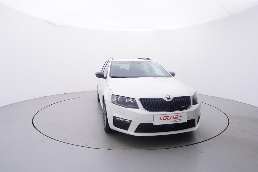OV190V08979_17.webp_OCTAVIA RS 2.0 TSI 162 kW automat