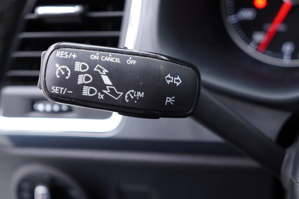 OV190V08980_25.webp_ATECA Style 1.4 TSI 110 kW automat