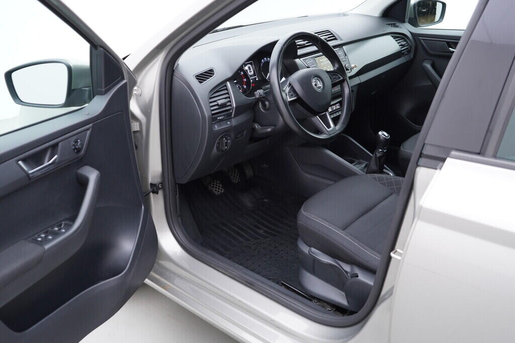 OV190V08982_18.webp_FABIA Style 1.2 TSI 81 kW manuál