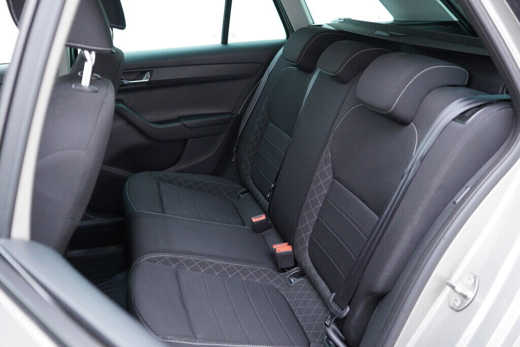 OV190V08982_37.webp_FABIA Style 1.2 TSI 81 kW manuál