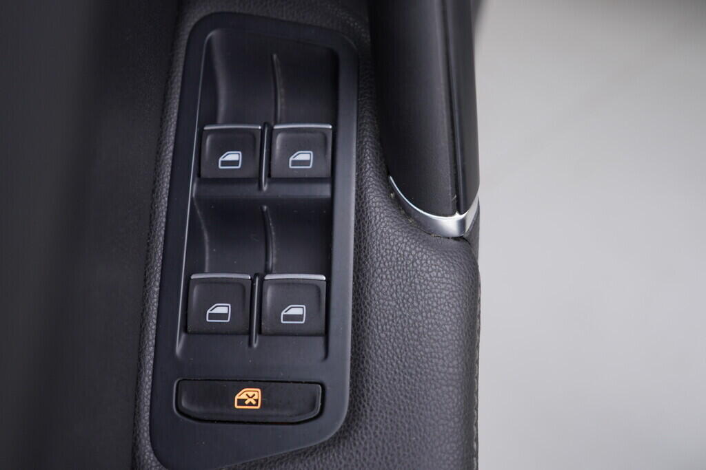 OV190V08984_20.webp_GOLF VARIANT  1.4 TSI 103 kW manuál