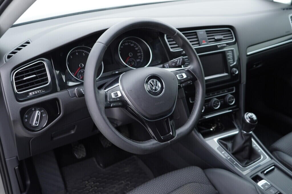 OV190V08984_23.webp_GOLF VARIANT  1.4 TSI 103 kW manuál