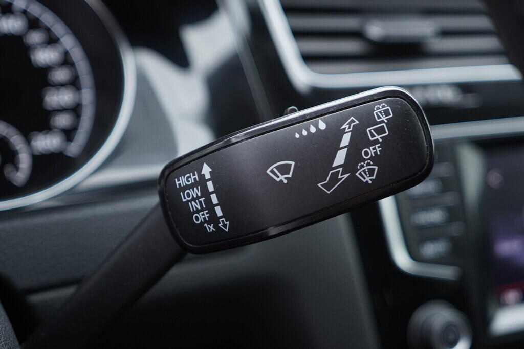 OV190V08984_26.webp_GOLF VARIANT  1.4 TSI 103 kW manuál