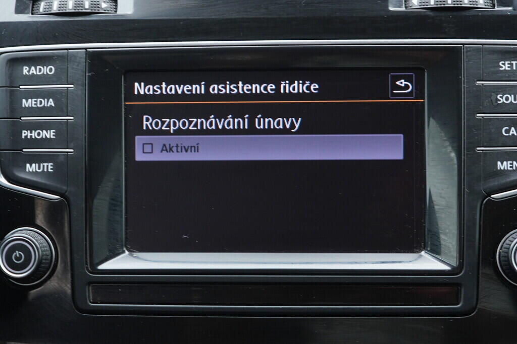 OV190V08984_30.webp_GOLF VARIANT  1.4 TSI 103 kW manuál