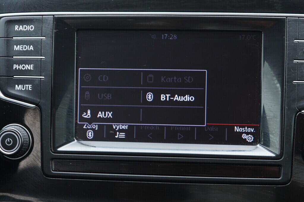 OV190V08984_31.webp_GOLF VARIANT  1.4 TSI 103 kW manuál