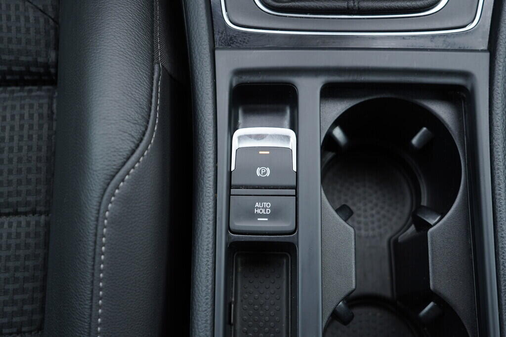 OV190V08984_35.webp_GOLF VARIANT  1.4 TSI 103 kW manuál