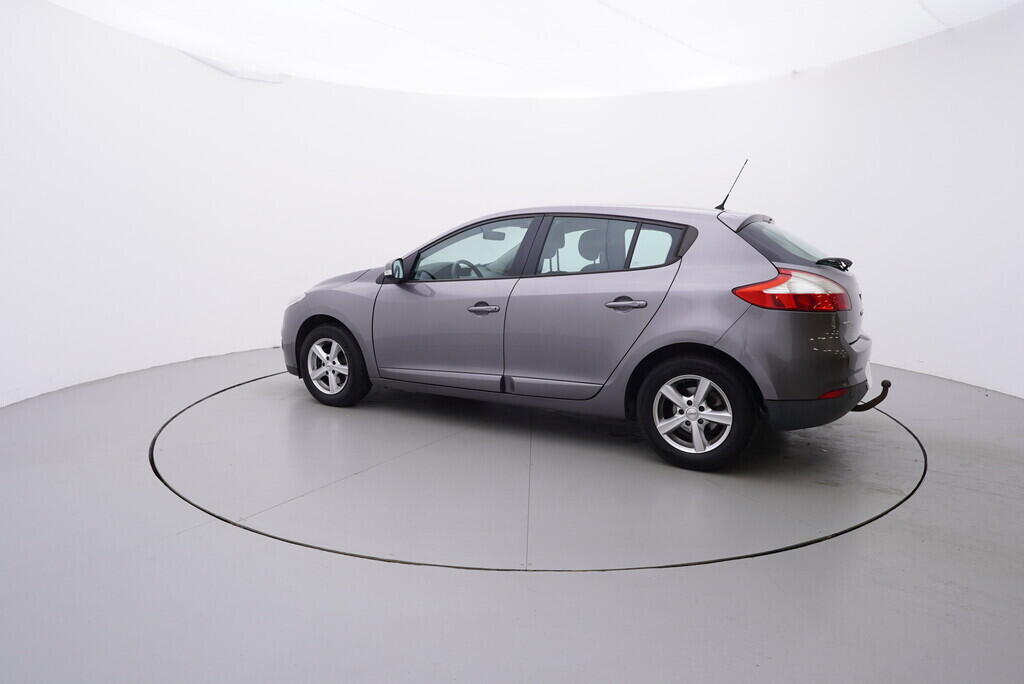 OV190V08985_12.webp_MÉGANE  1.6  74 kW manuál