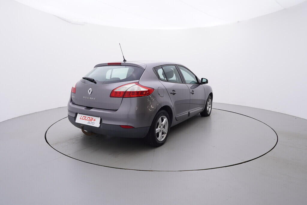 OV190V08985_14.webp_MÉGANE  1.6  74 kW manuál