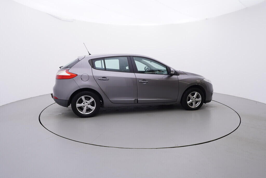 OV190V08985_15.webp_MÉGANE  1.6  74 kW manuál