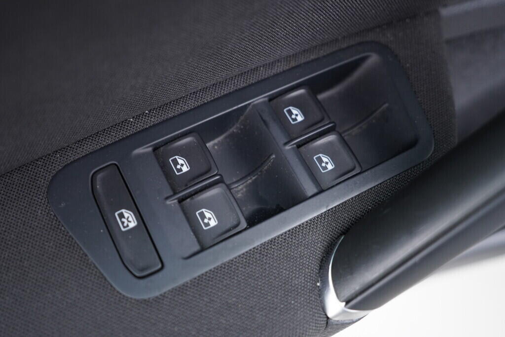 OV190V08988_20.webp_GOLF  1.0 TSI 81 kW automat