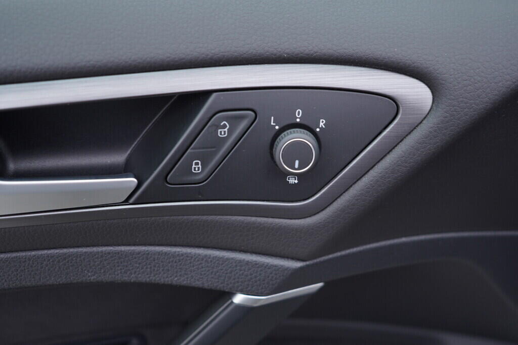 OV190V08988_21.webp_GOLF  1.0 TSI 81 kW automat