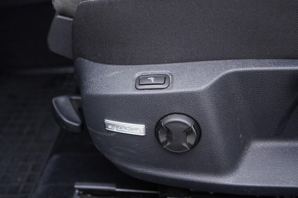 OV190V08988_22.webp_GOLF  1.0 TSI 81 kW automat