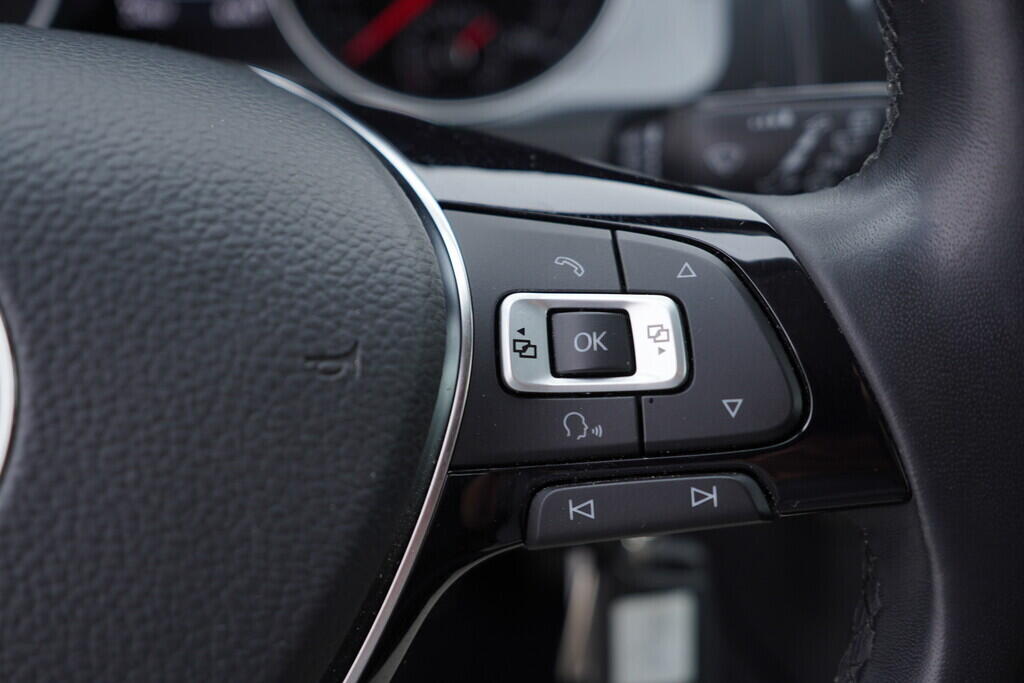 OV190V08988_28.webp_GOLF  1.0 TSI 81 kW automat