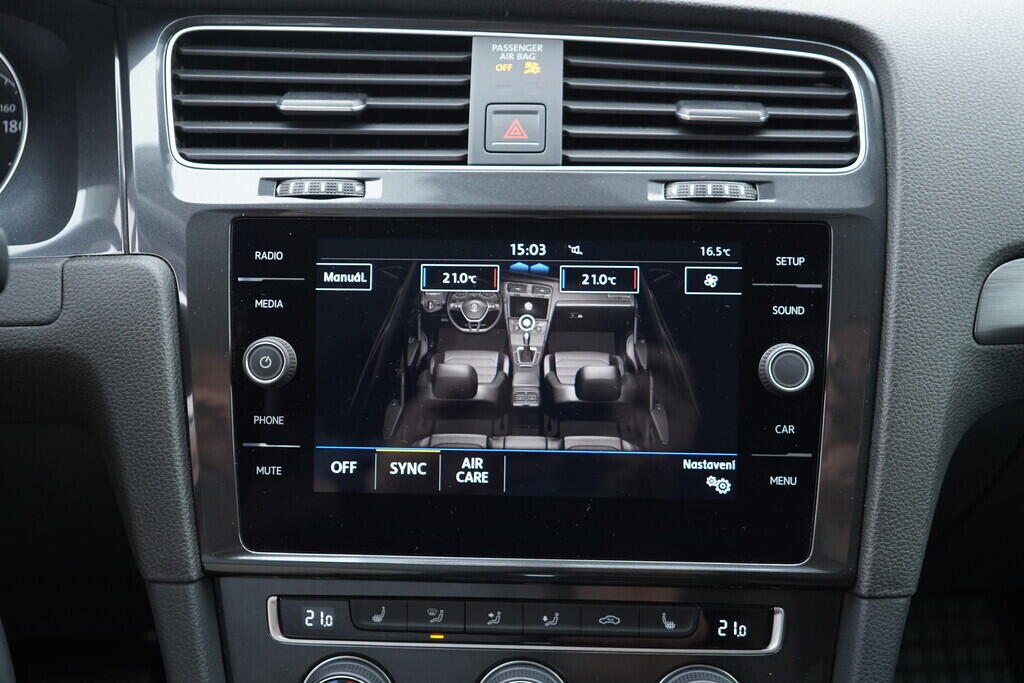 OV190V08988_36.webp_GOLF  1.0 TSI 81 kW automat