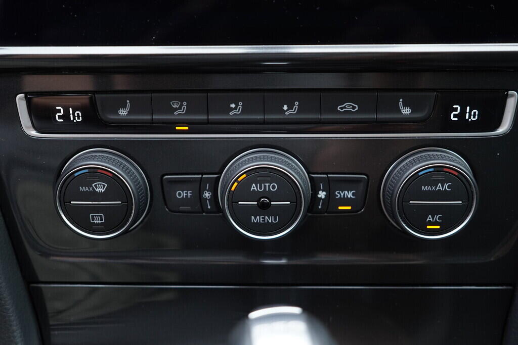 OV190V08988_37.webp_GOLF  1.0 TSI 81 kW automat