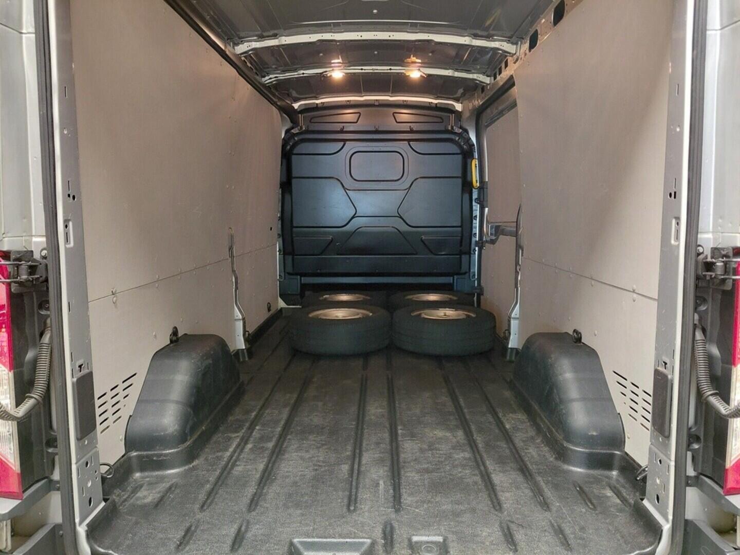 OV190V08989_25.webp_TRANSIT Trend  2.0  96 kW manuál, DPH