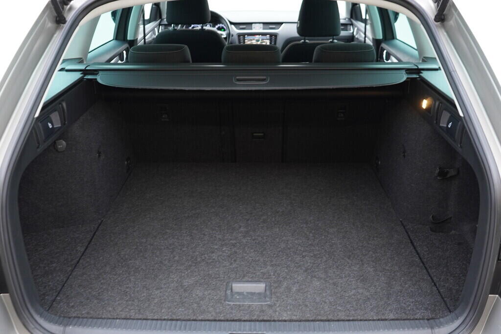 OV190V08991_37.webp_OCTAVIA Style 1.5 TSI 110 kW automat