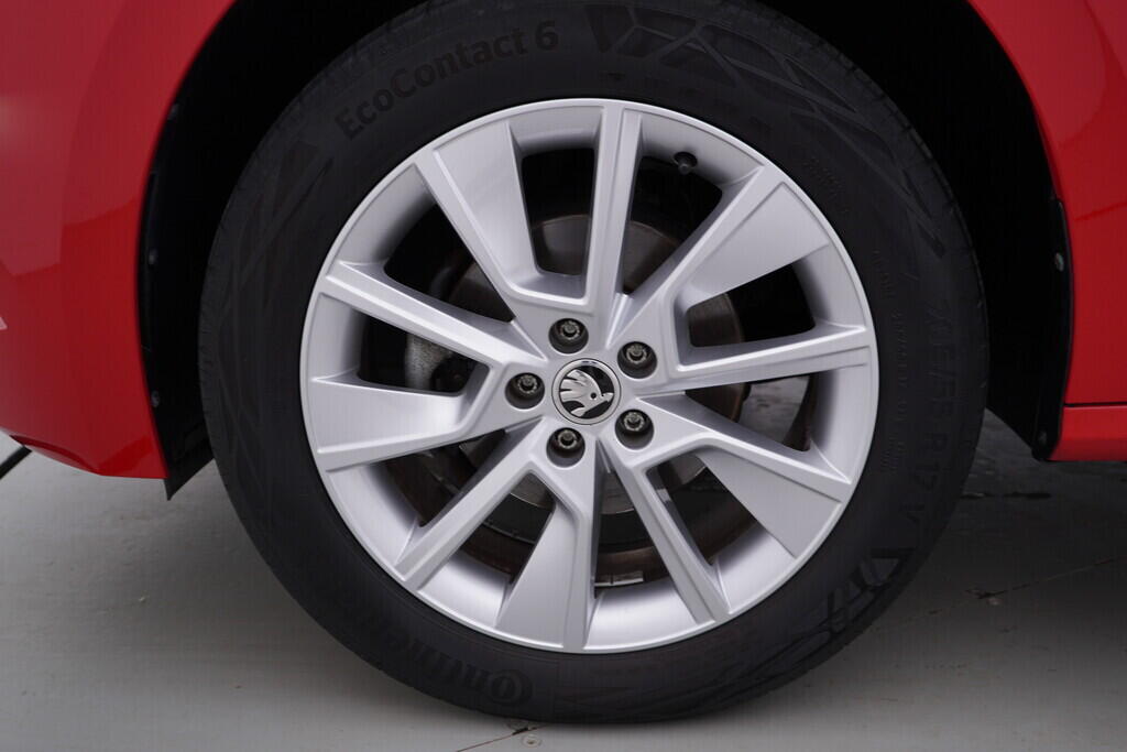 OV190V08992_42.webp_KAMIQ Style 1.0 TSI 85 kW manuál, DPH