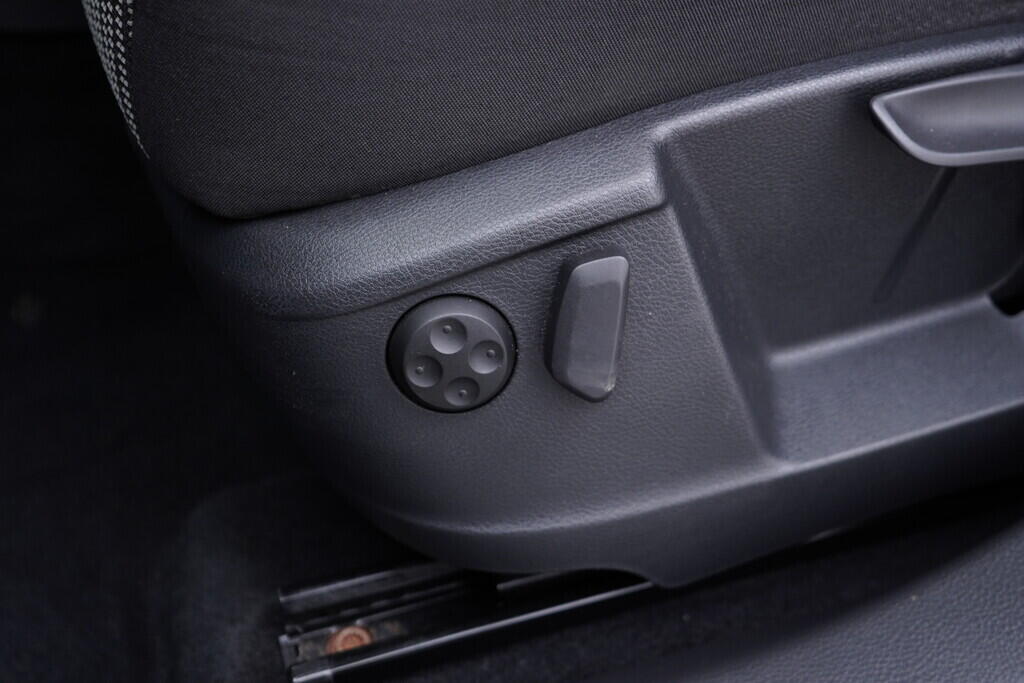 OV190V08994_21.webp_ALHAMBRA Xcellence 1.4 TSI 110 kW automat