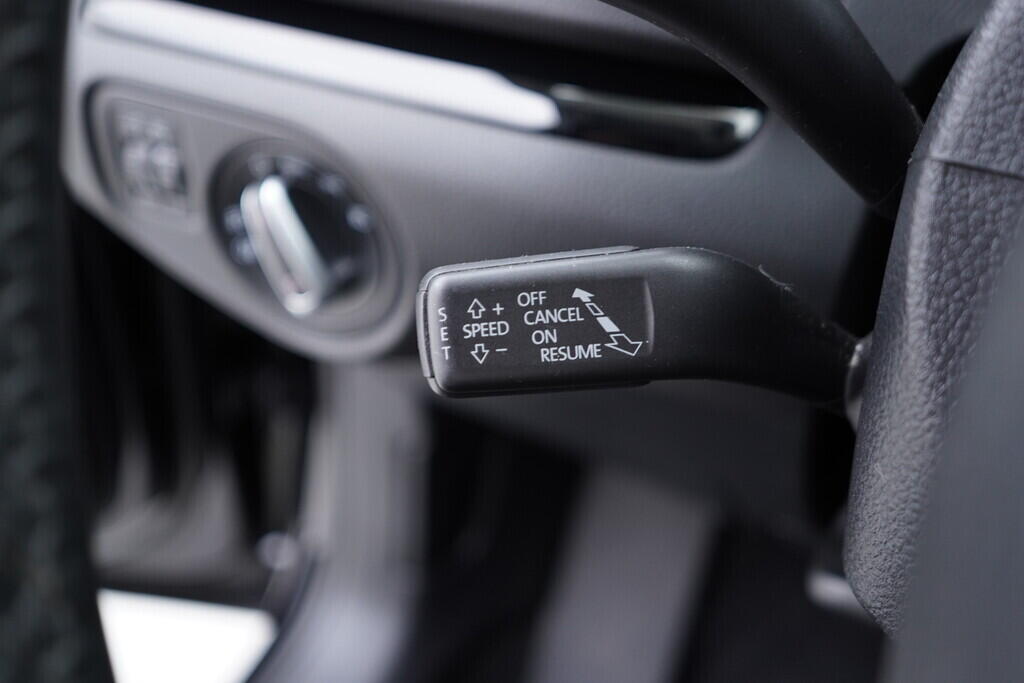 OV190V08994_25.webp_ALHAMBRA Xcellence 1.4 TSI 110 kW automat