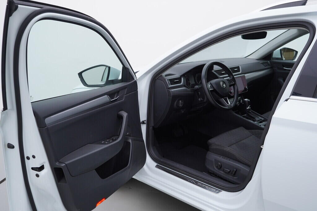 OV190V08997_18.webp_SUPERB Style 2.0 TDI 110 kW automat