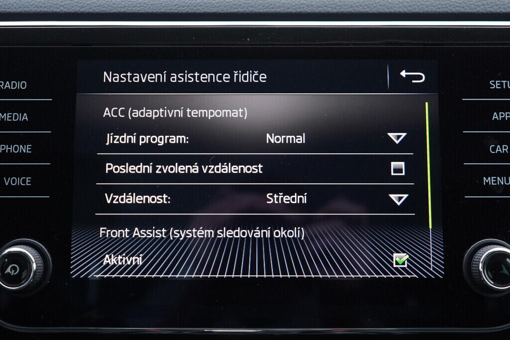 OV190V08997_31.webp_SUPERB Style 2.0 TDI 110 kW automat