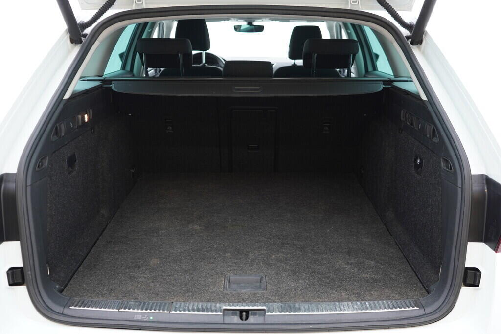 OV190V08997_40.webp_SUPERB Style 2.0 TDI 110 kW automat