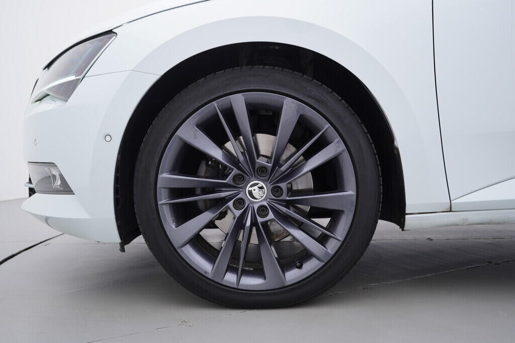 OV190V08997_42.webp_SUPERB Style 2.0 TDI 110 kW automat