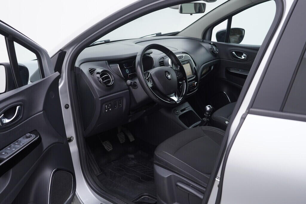 OV190V09002_18.webp_CAPTUR  1.2  87 kW manuál